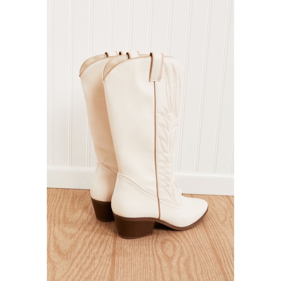 Mountain Fever Mid-Calf Cowboy Boots - Picture 3 of 5